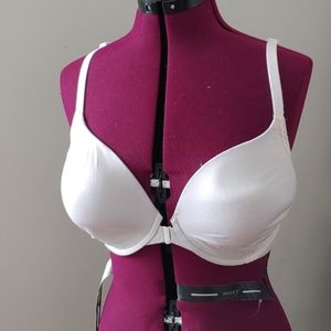 Body by Victoria front closure bra